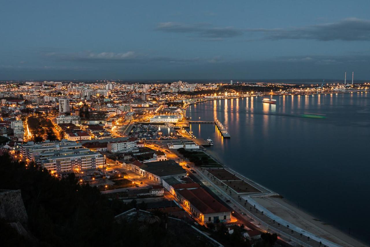 Apartamento Da Estacao Setúbal Dış mekan fotoğraf